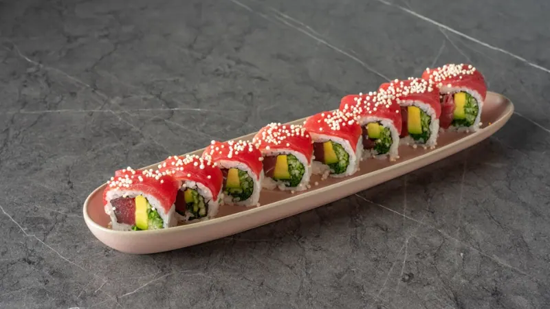 רול TONA TUNA — טונה טרייה עם פצפוצי אורז